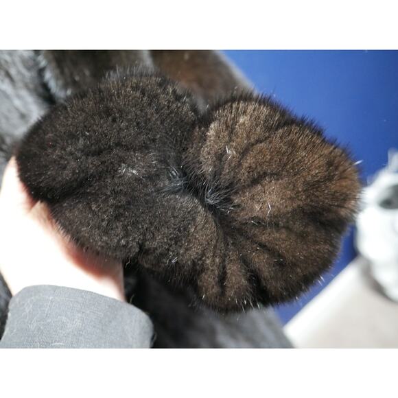 Beautiful Full Length Mink Fur Coat Jacket - Picture 6 of 6